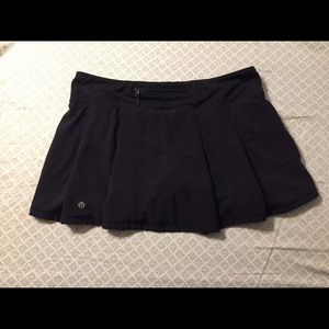 Lululemon size 10 skirt